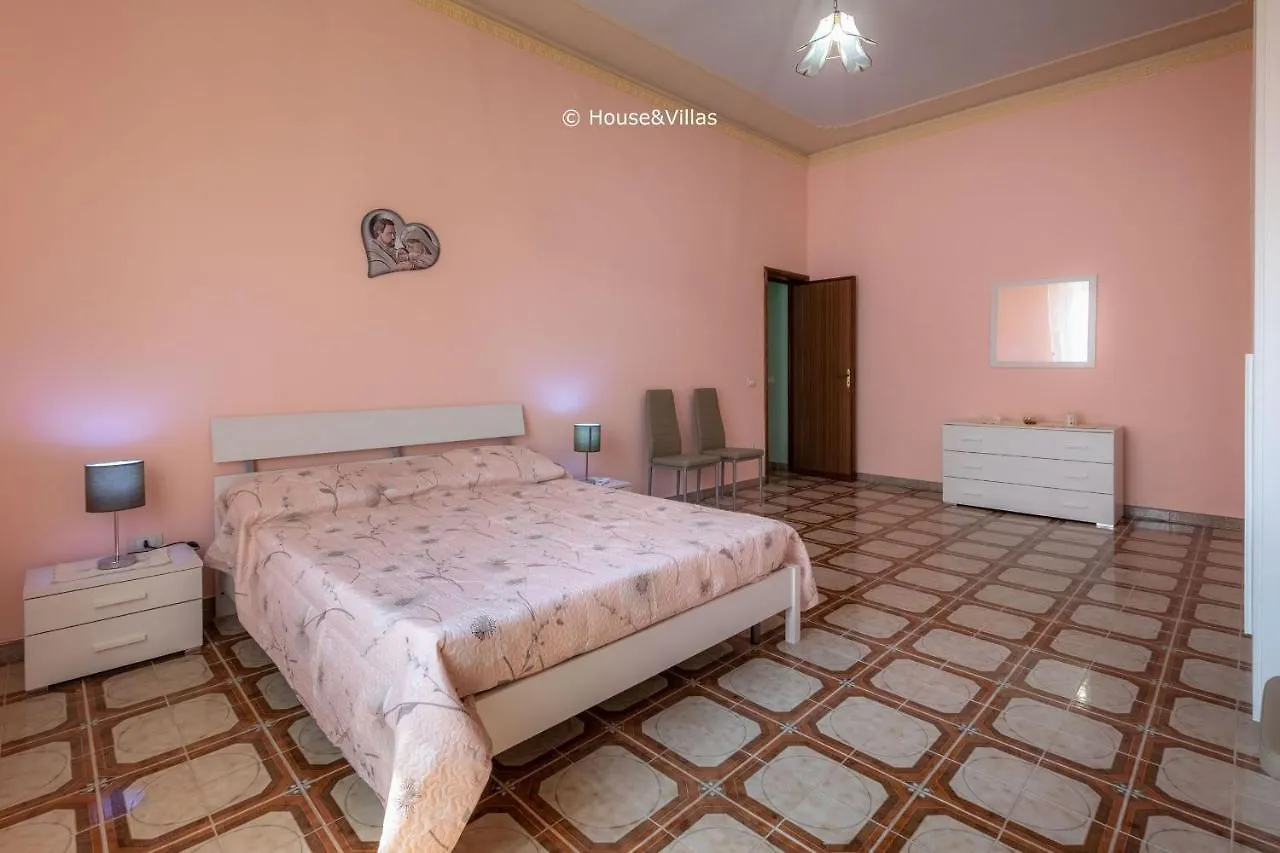 House&Villas - La Casa Del Sole Avola Apartment