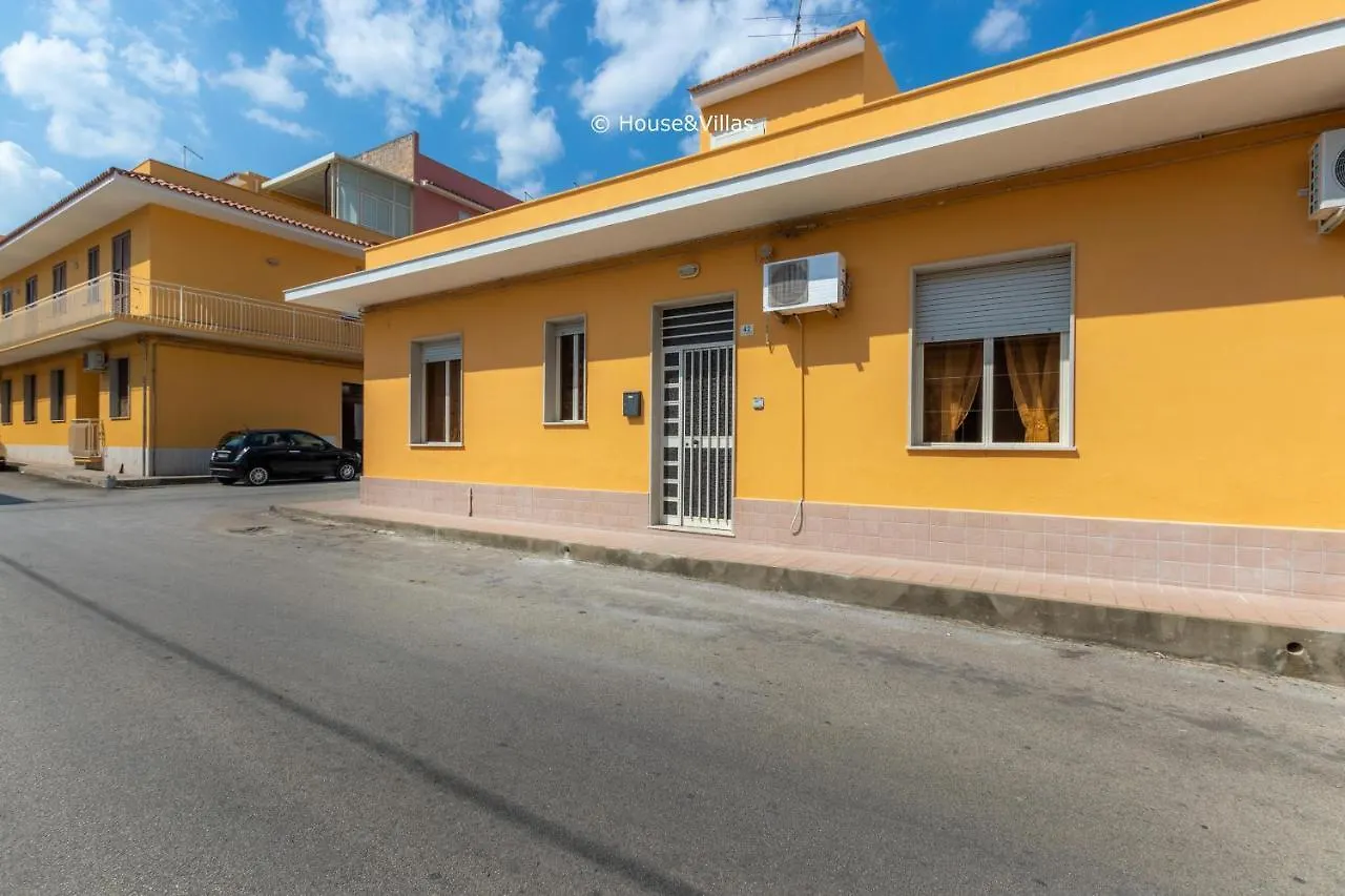 House&Villas - La Casa Del Sole Avola 0*,  Italy